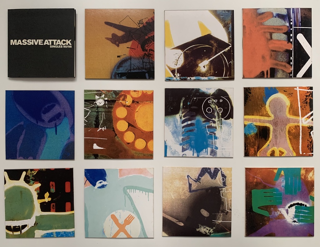 Massive Attack – Singles 90/98 (11 CDs single, caixa, usado)