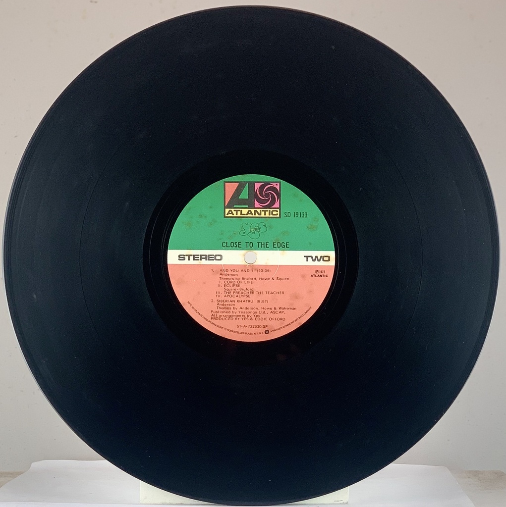 Yes - Close To The Edge (LP usado)*