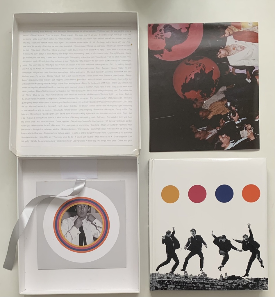 Beatles,The: Historia, Discografia, Fotos e Documentos (Livro caixa semi novo)